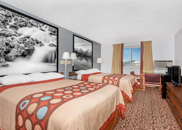 Hotel Super 8 By Wyndham 3*