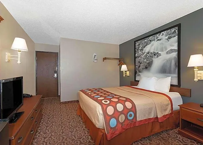 Super 8 By Wyndham