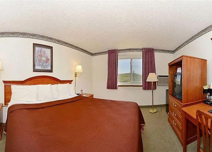 Super 8 By Wyndham Hotel